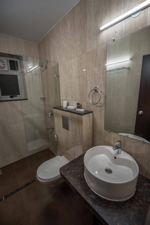 SinQ Suites