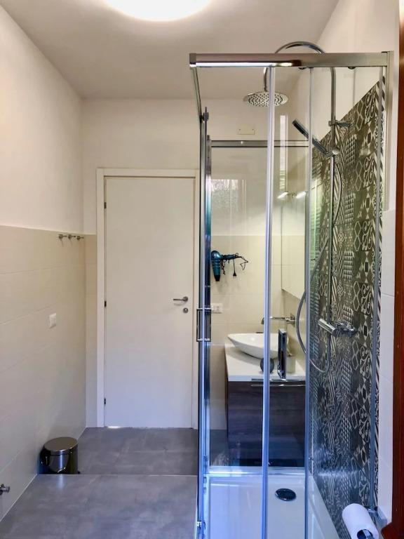 Villa Anastasye Your Lakefront Vacation Rental