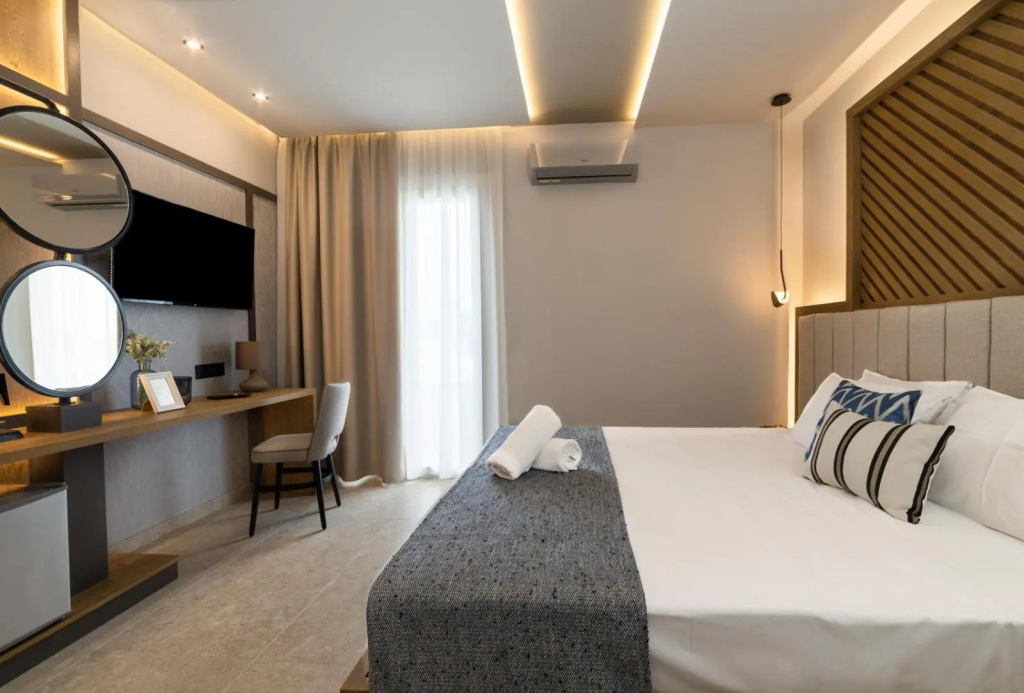 Mythic Summer Hotel