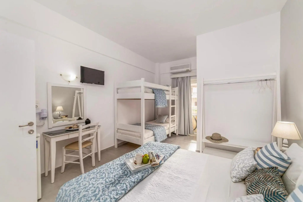 Roxani Hotel