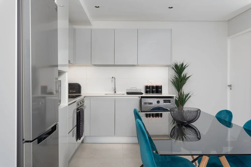 Cosmopolitan Luxury Serviced Apartments