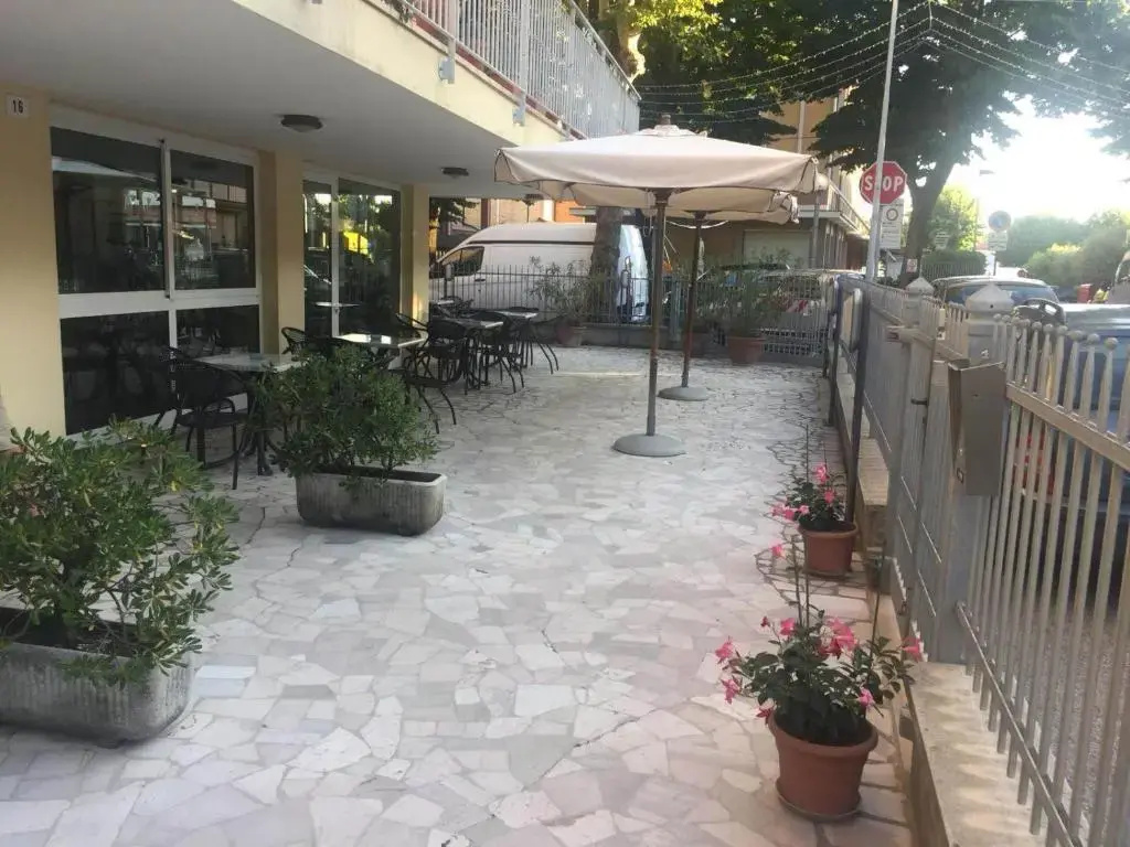Hotel Alfa - SPIAGGIA INCLUSA con Formula All Inclusive 7 notti