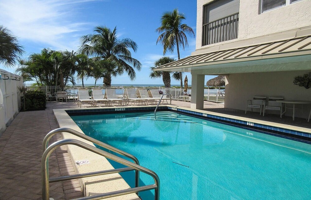 Eden 202 - 2 Br Condo