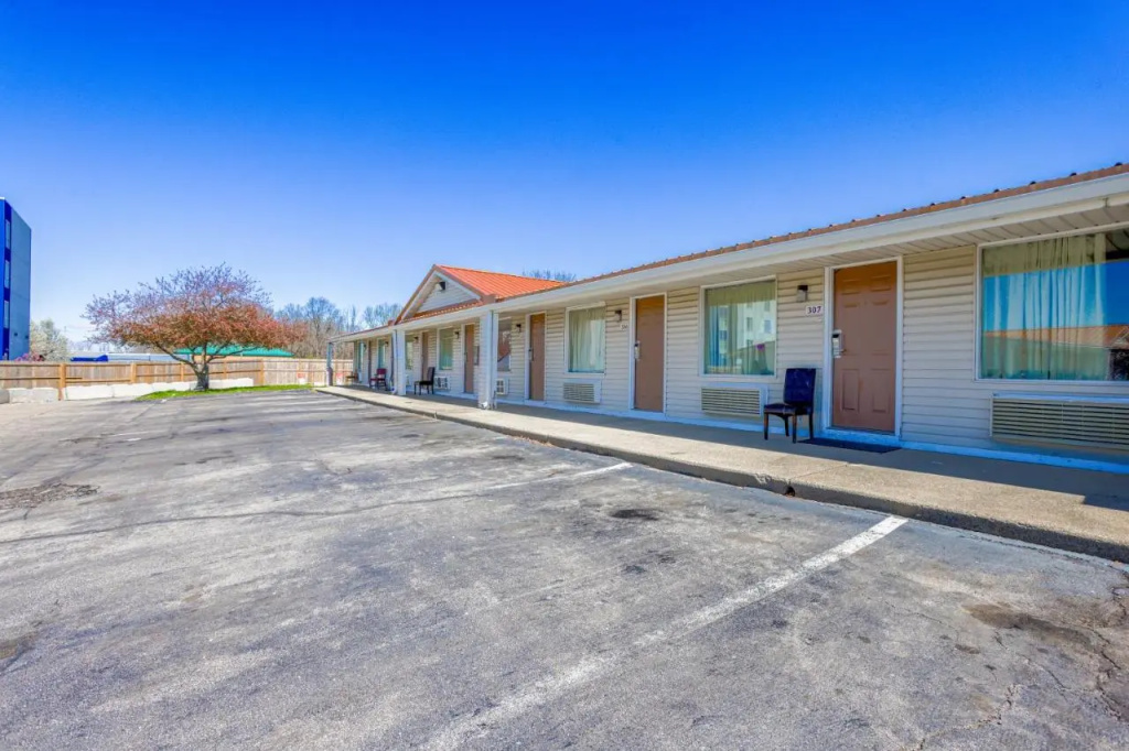 Cozy Garden Inn By OYO Hwy 40 Richmond