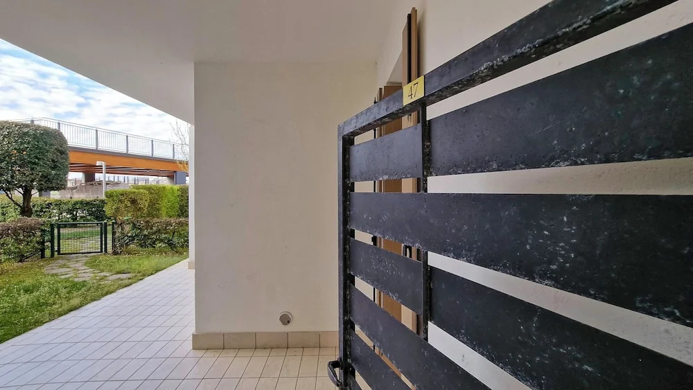Lovely Apartment Overlooking the Pool in Bibione