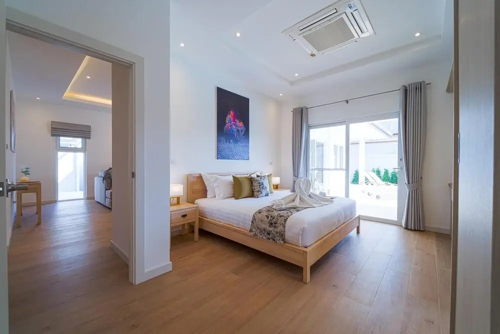 New Modern 3 Bedroom Pool Villa - MB3