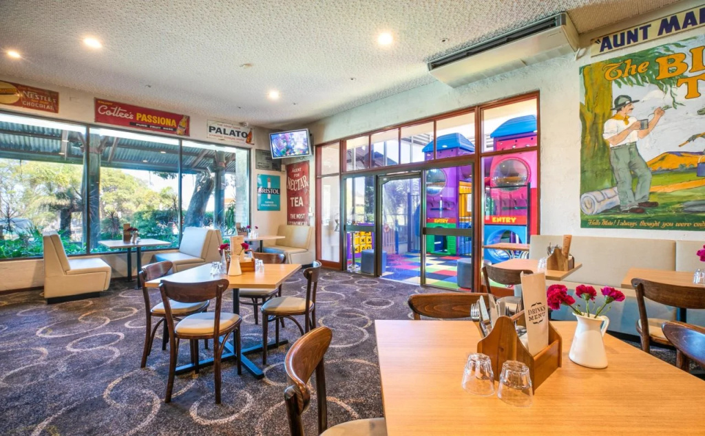 Nightcap at Wanneroo Tavern