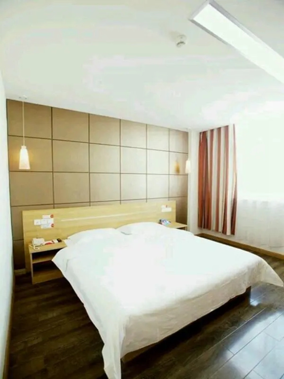 Thank Inn Plus Hotel Henan Luoyang Longmen High-speed Railway Station Longmen Grottoes