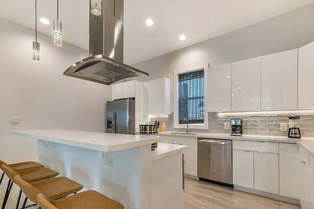 Bienville Inviting 4 Bedroom near City Amenities