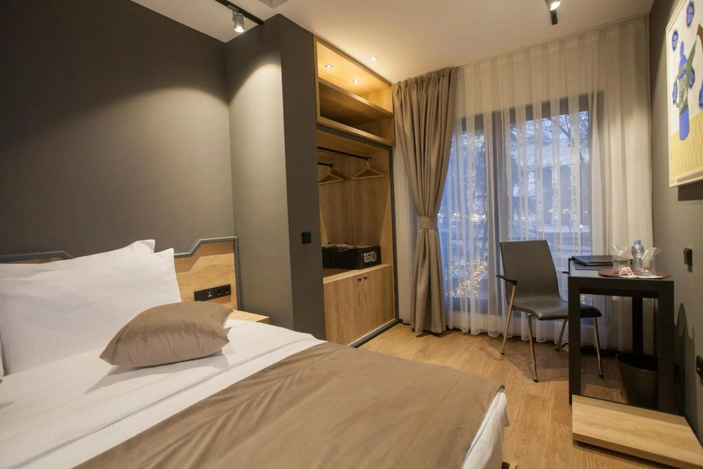 Soluns Riverside Rooms