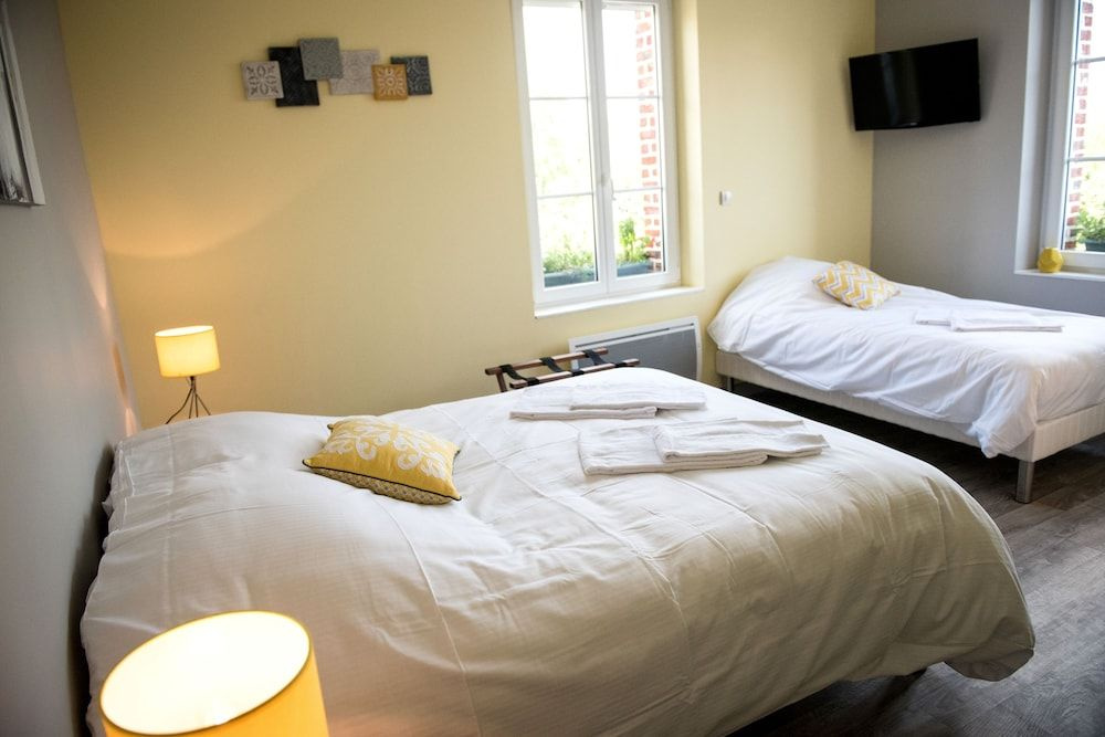 Logis Hotel Restaurant Le Relais Fleuri