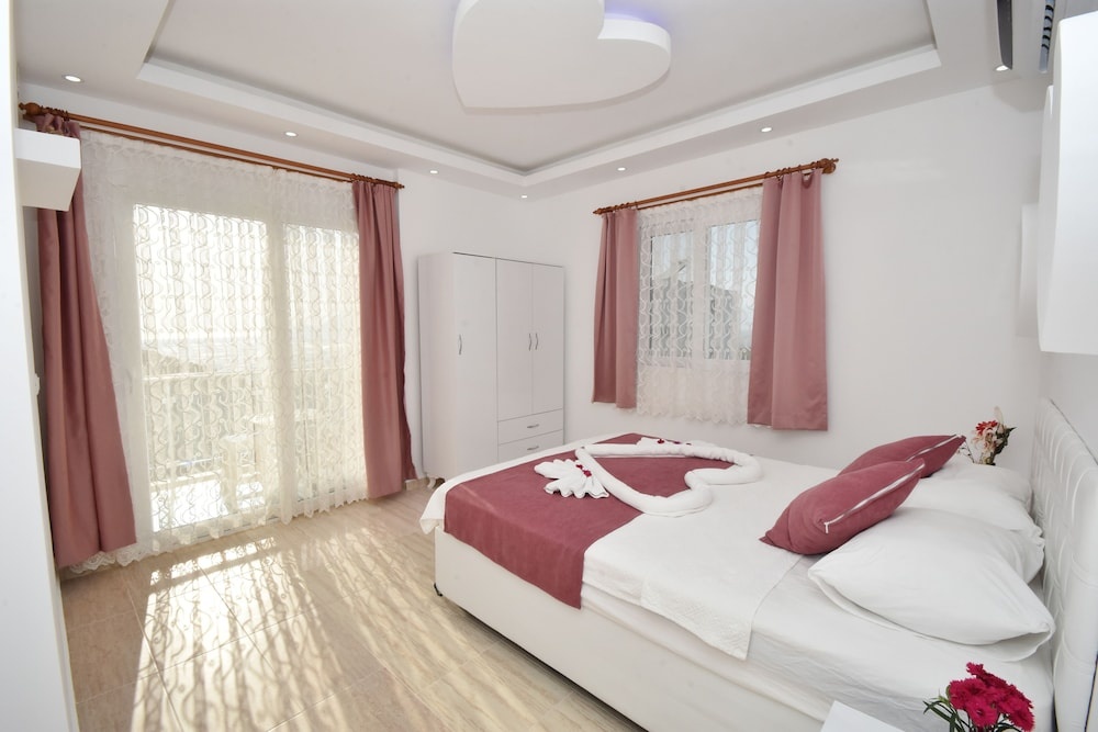 Villa Kumsal by Helaltatilvillari