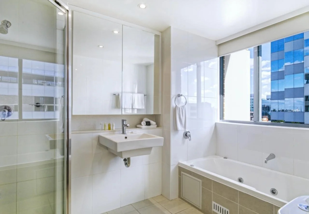 Meriton Suites George Street, Parramatta