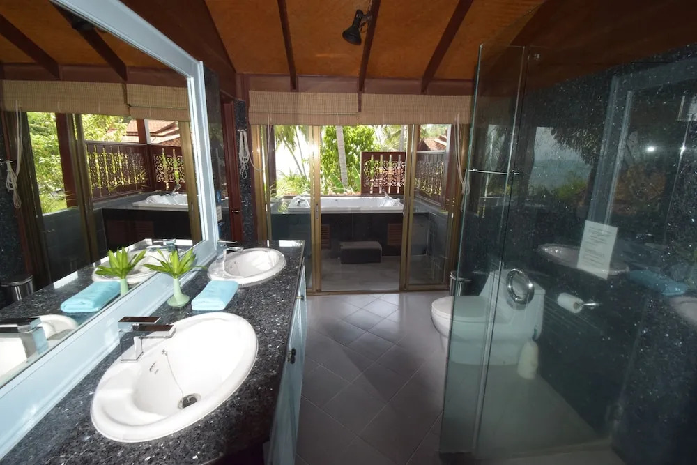 3 Bedroom Beach Front Villa with Private Pool - P3 SDV026-By Samui Dream Villas