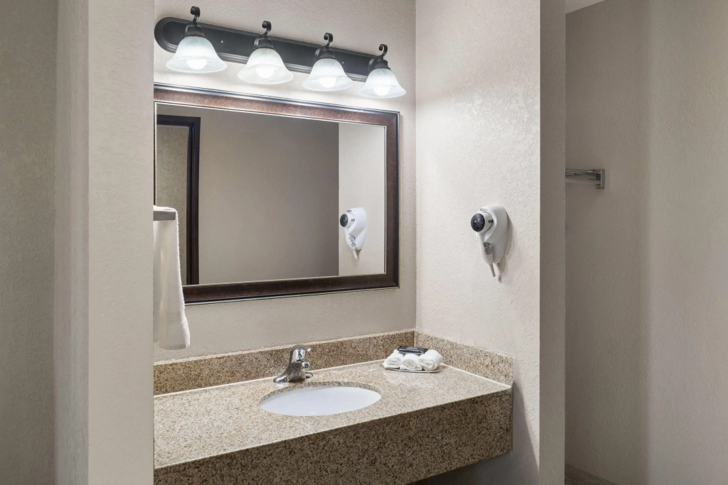 Baymont by Wyndham Oacoma