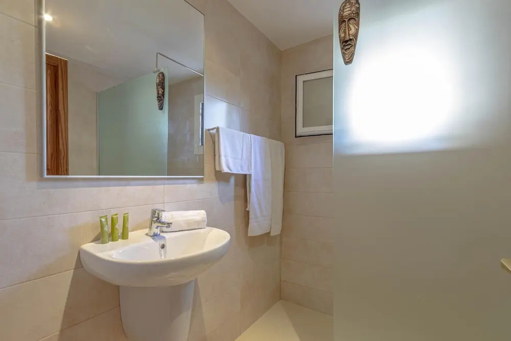 Apartment - 1 Bedroom with Pool and WiFi - 103217
