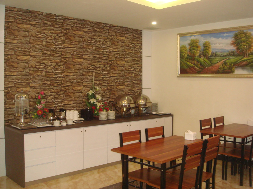 City Central Hotel