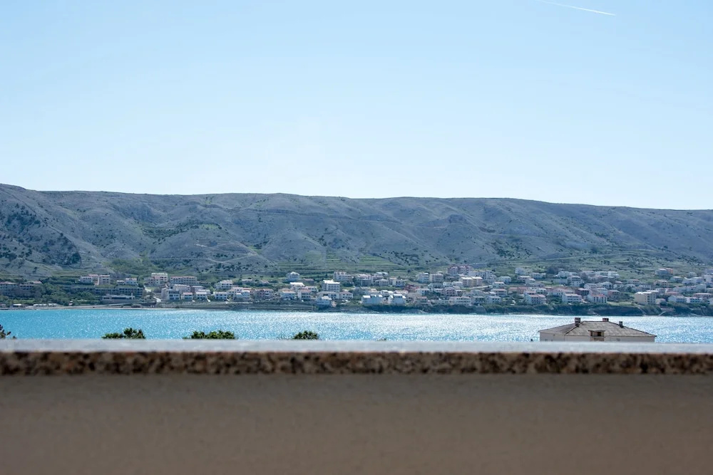 Apartment Villa Franci Pag with heating and open all year