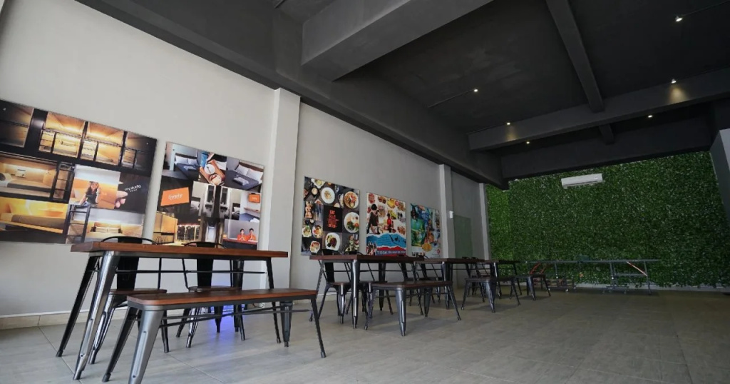 The Lively Hotel Kualanamu