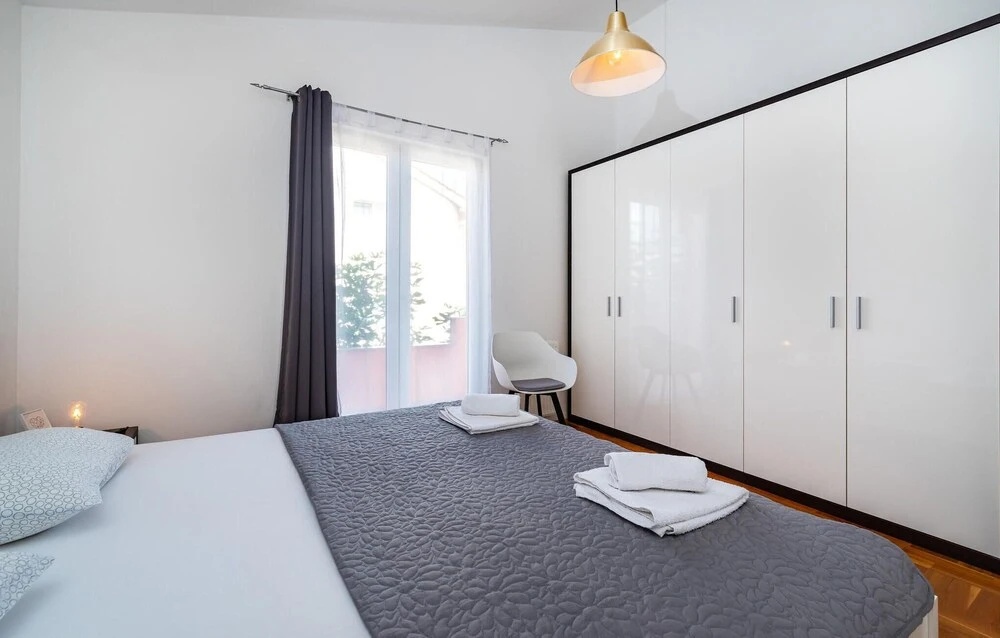 Beautiful Home in Zadar With 5 Bedrooms, Wifi and Outdoor Swimming Pool