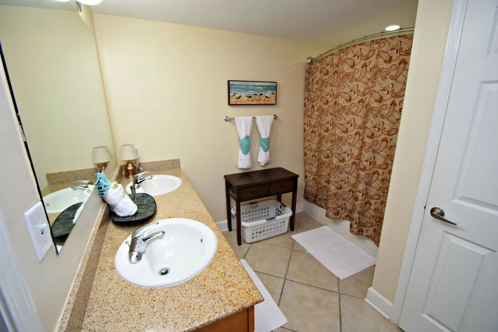 Sanibel 505 by RedAwning