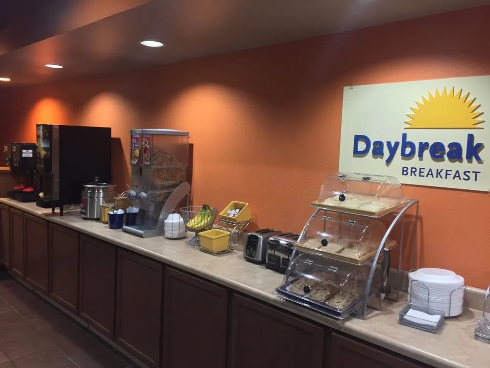 Days Inn - Newton