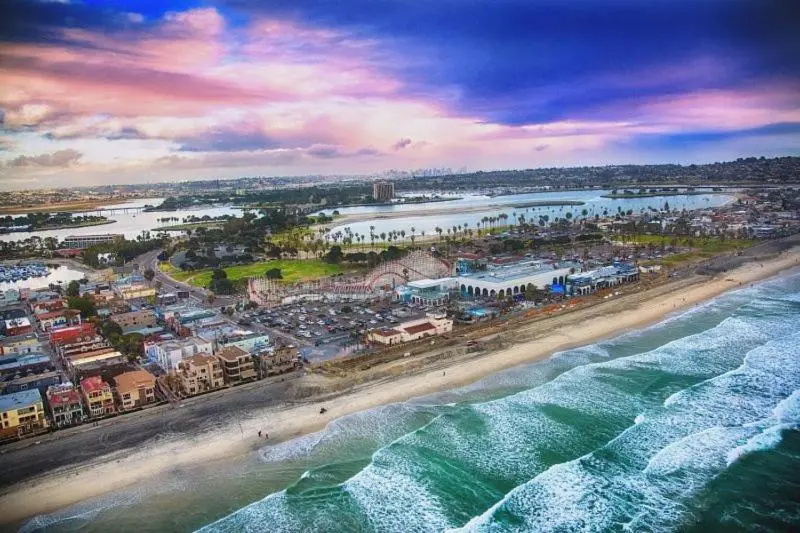 108-Ocean Front Combo