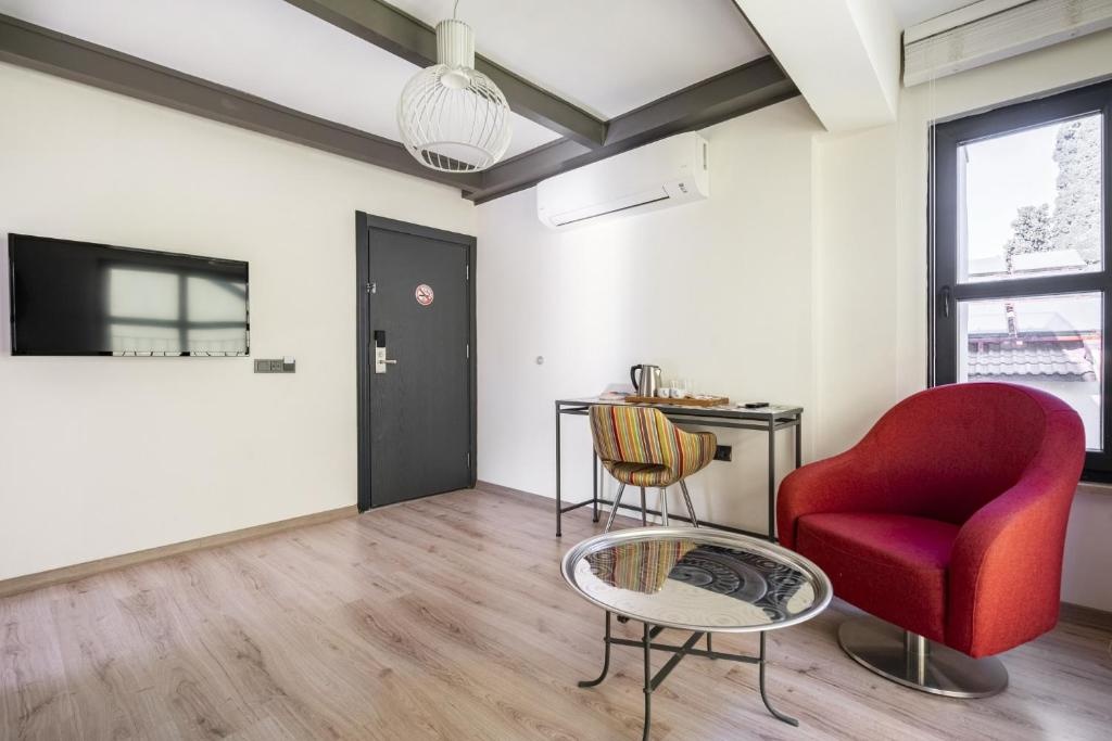Delightful Flat Near Hadrian s Gate