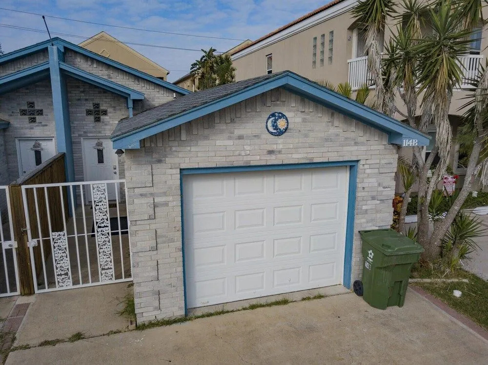 Blue Siren House