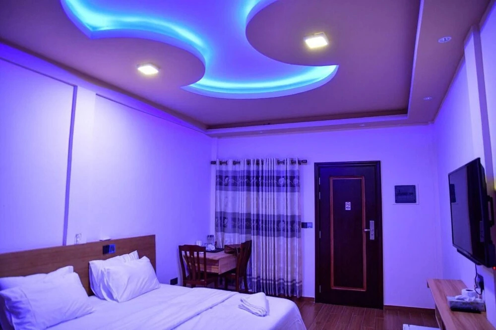 Aasna Inn