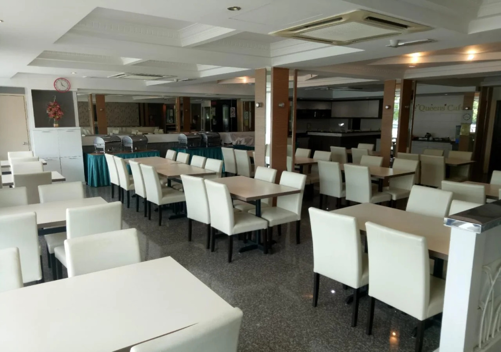 Desa Queenspark Hotel