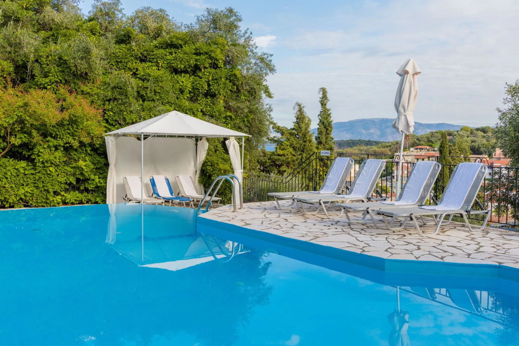 Loadstar Villas