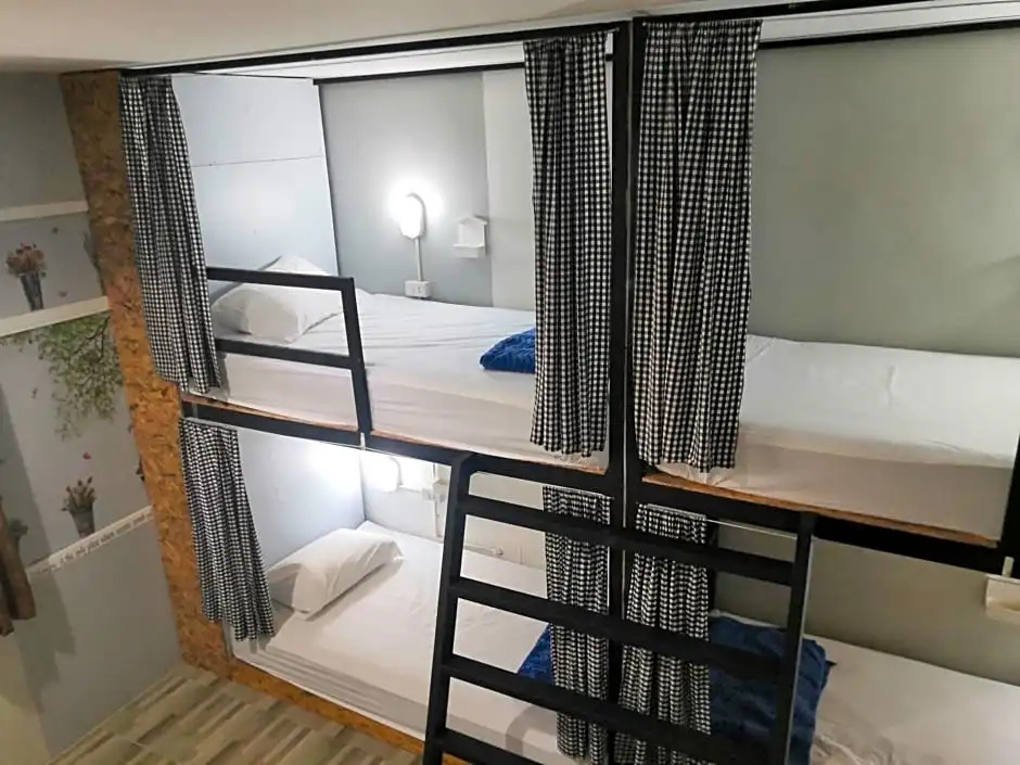 Backpack Hostel Kohyaoyai