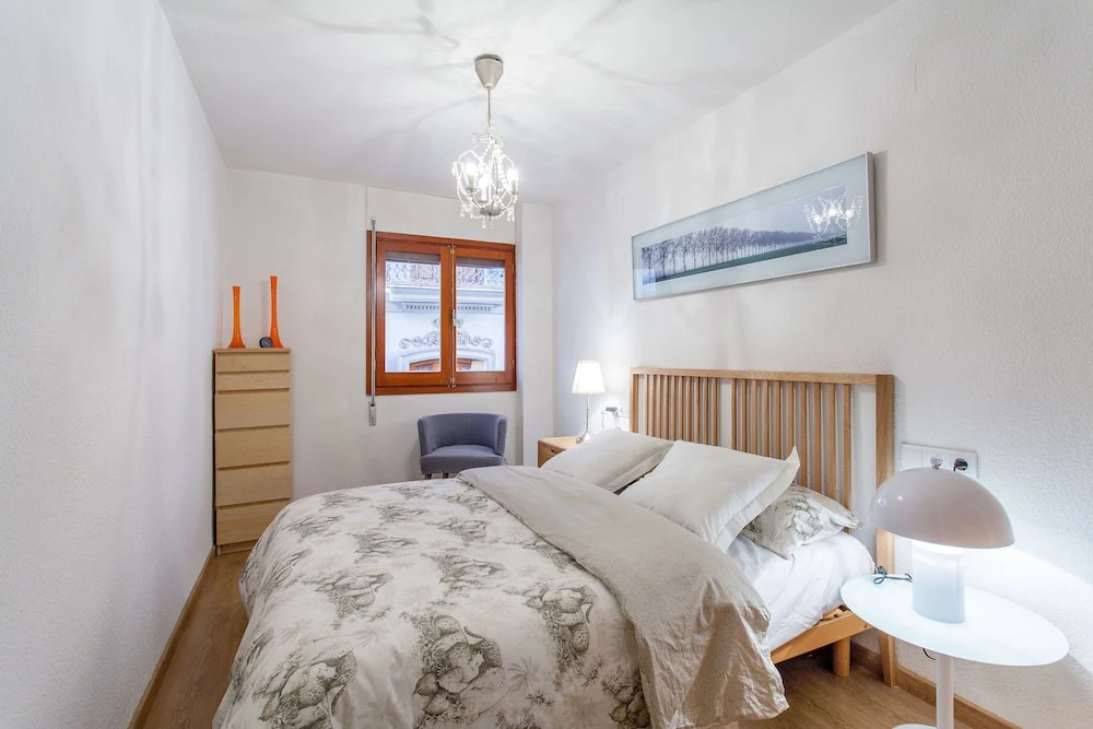 Valencia Flat Rental - City Center Cathedral