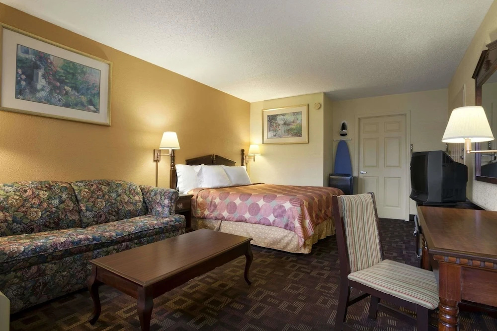 Days Inn Airport Nashville East