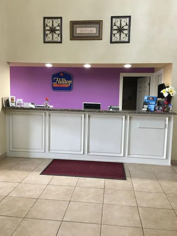 Econo Lodge Inn & Suites