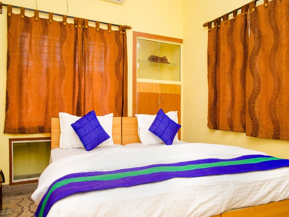 Deb's Guest house