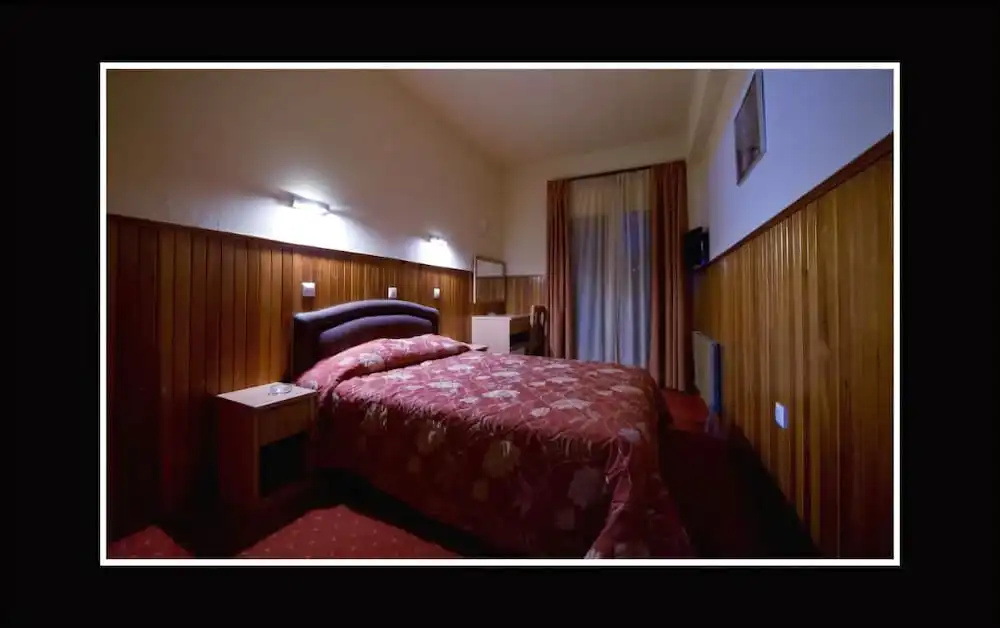 Hotel Bitouni