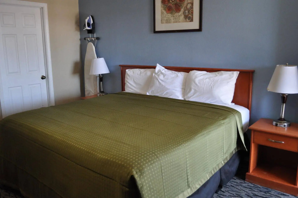 Salt Air Lodge