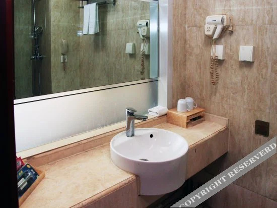 Wanze Hotel