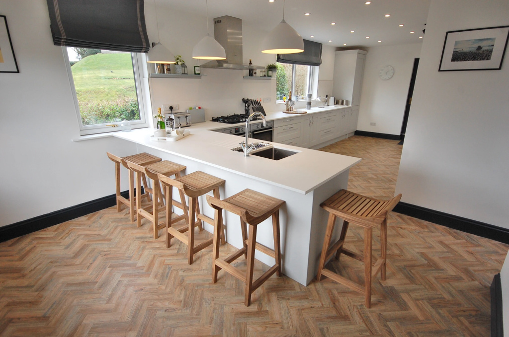 Highwood House - Luxury Cottage, Hot Tub, Sea Views