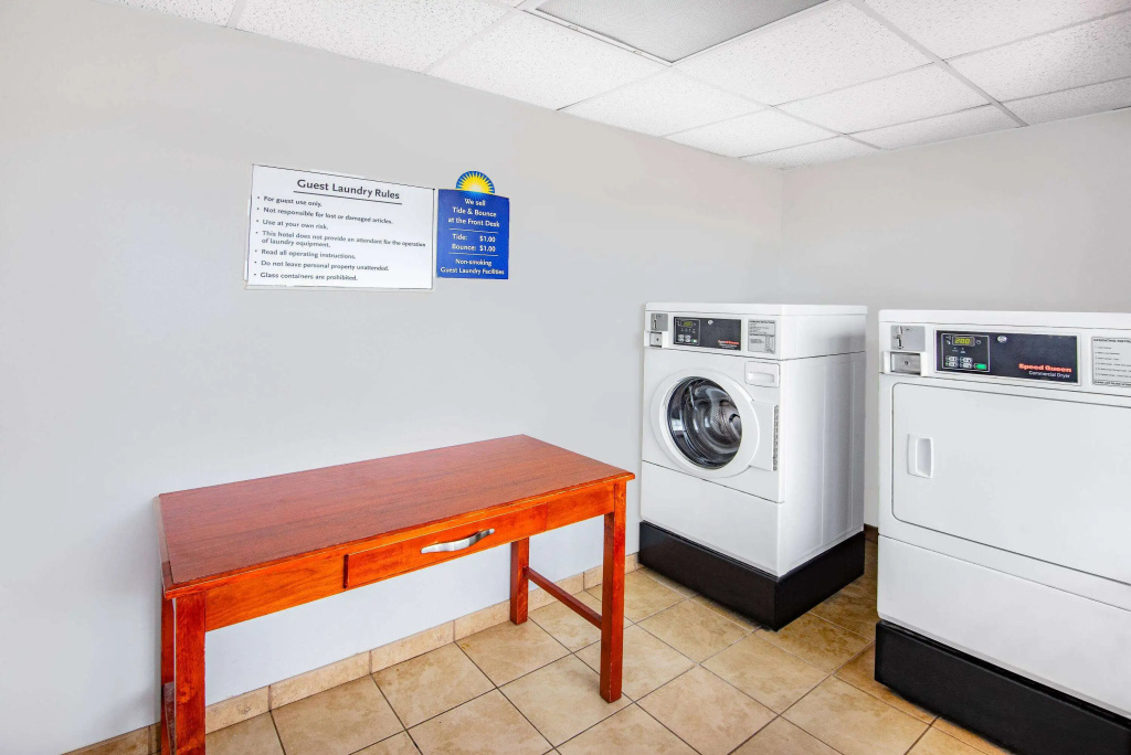 Days Inn by Wyndham Charlottesville/University Area