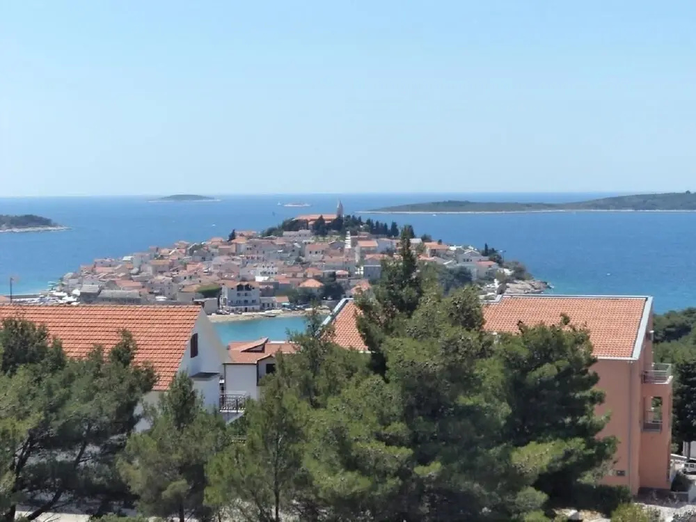 Šara - Free Parking - A2
