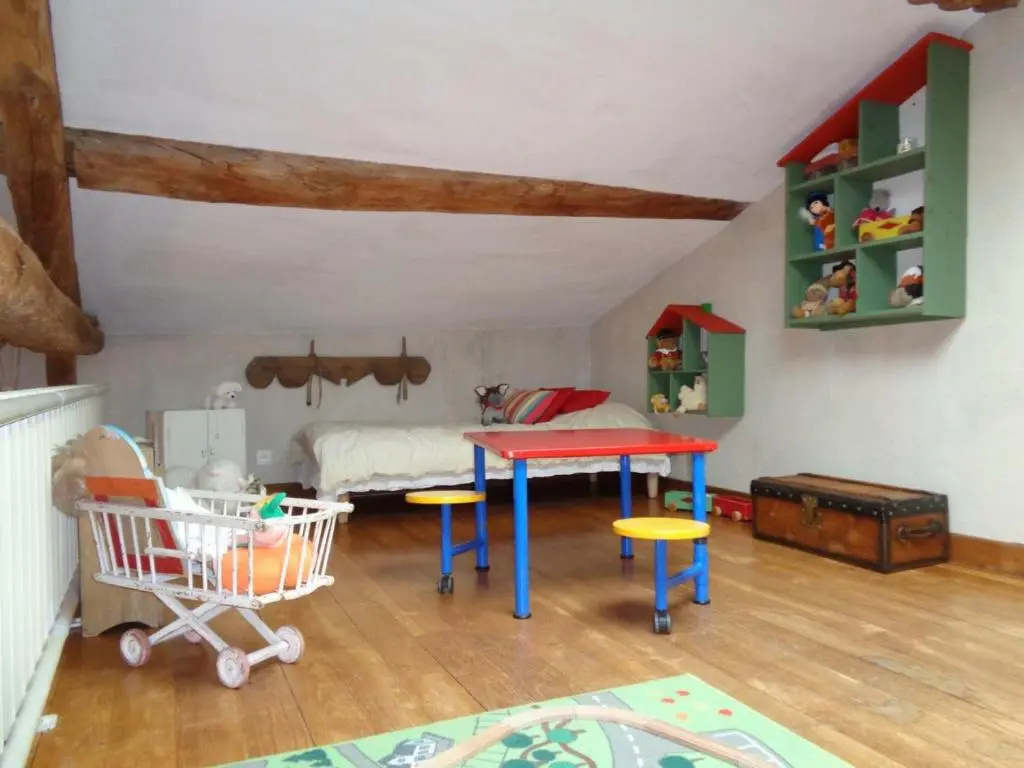 Charme Rural avec Piscine Privée et Animaux Acceptés - FR-1-496-200