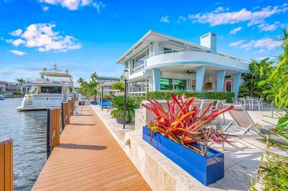Two-floor Suite Heated pool Dock Access Quiet Neighborhood SaltAire One RESlDENCES