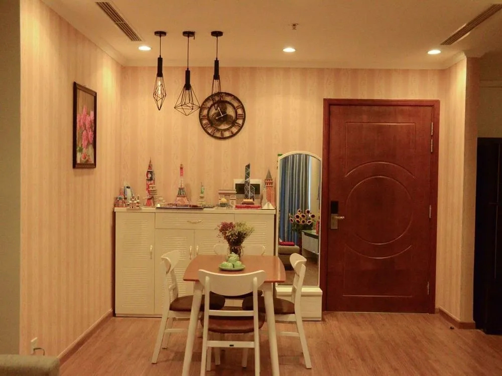 Luna's Splendid Home