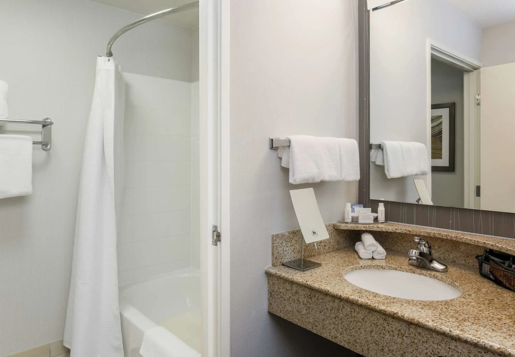 Courtyard by Marriott Roseville