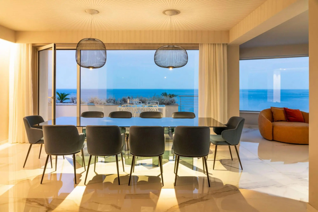 Luxury villa up to 20 guests near Taormina, 600 m from the next beach. Heated pool and wellness area-VILLA TAORMINA