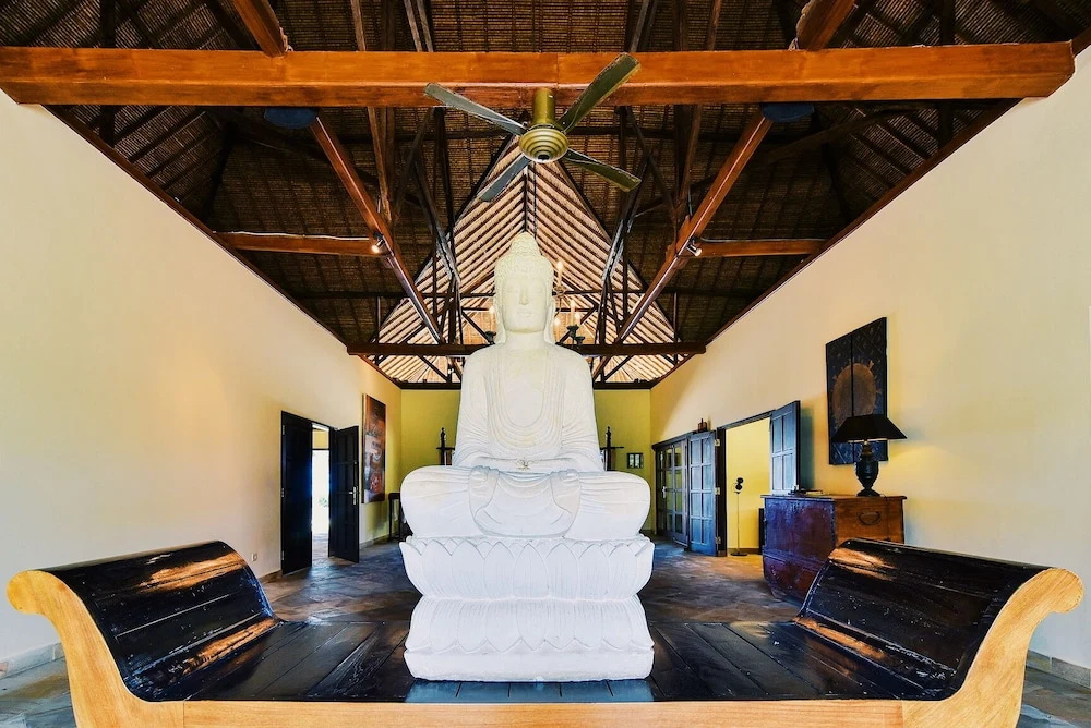 Villa Lotus
