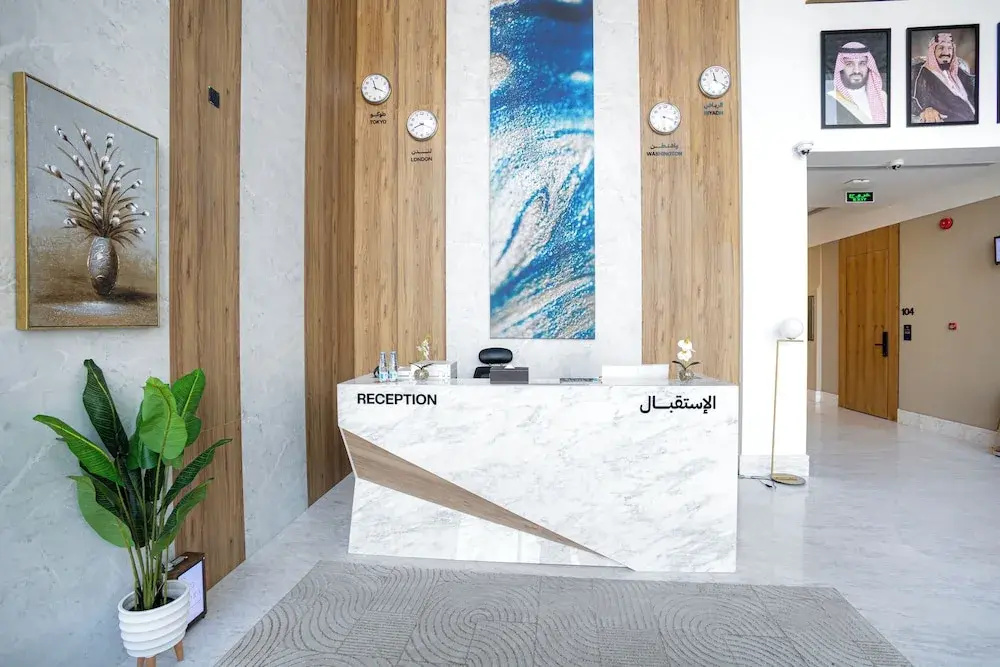 Liora Boutique